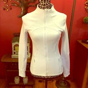 Electric ⚡️ Yoga Athletic Top